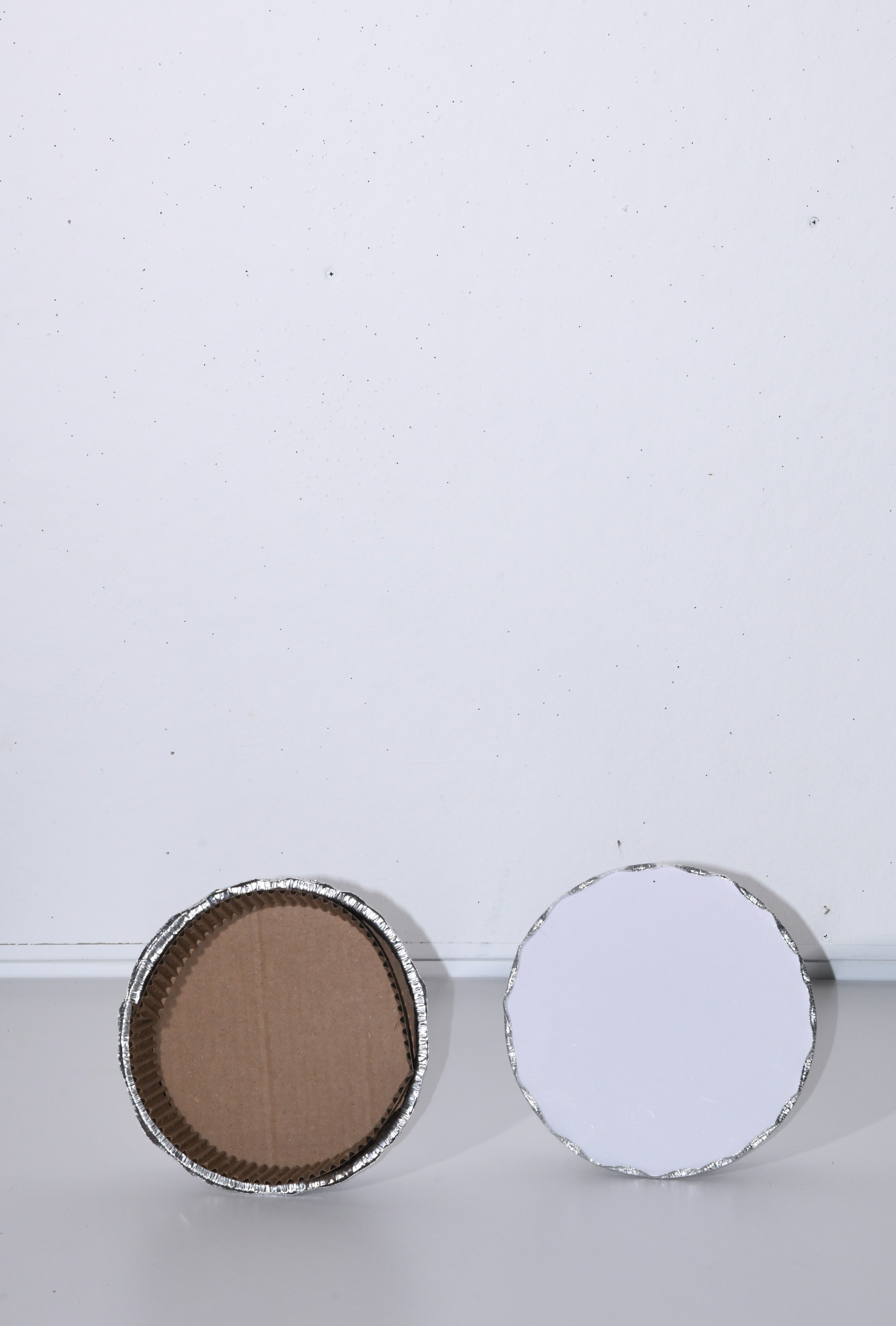Thermally insulated to-go containers